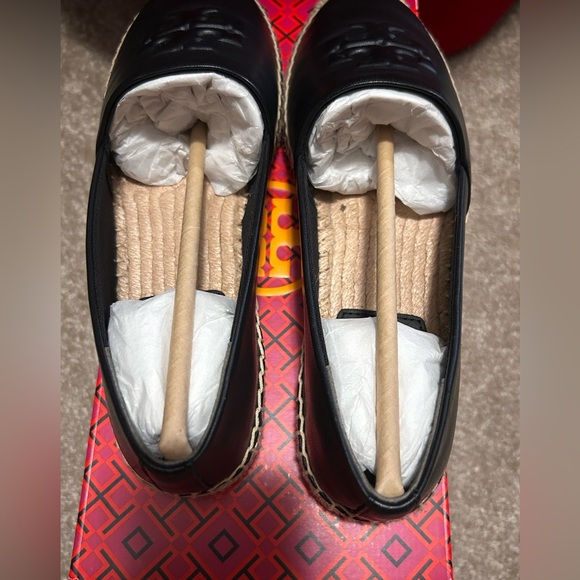 Tory Burch Everly Leather Espadrille - Picture 4 of 7